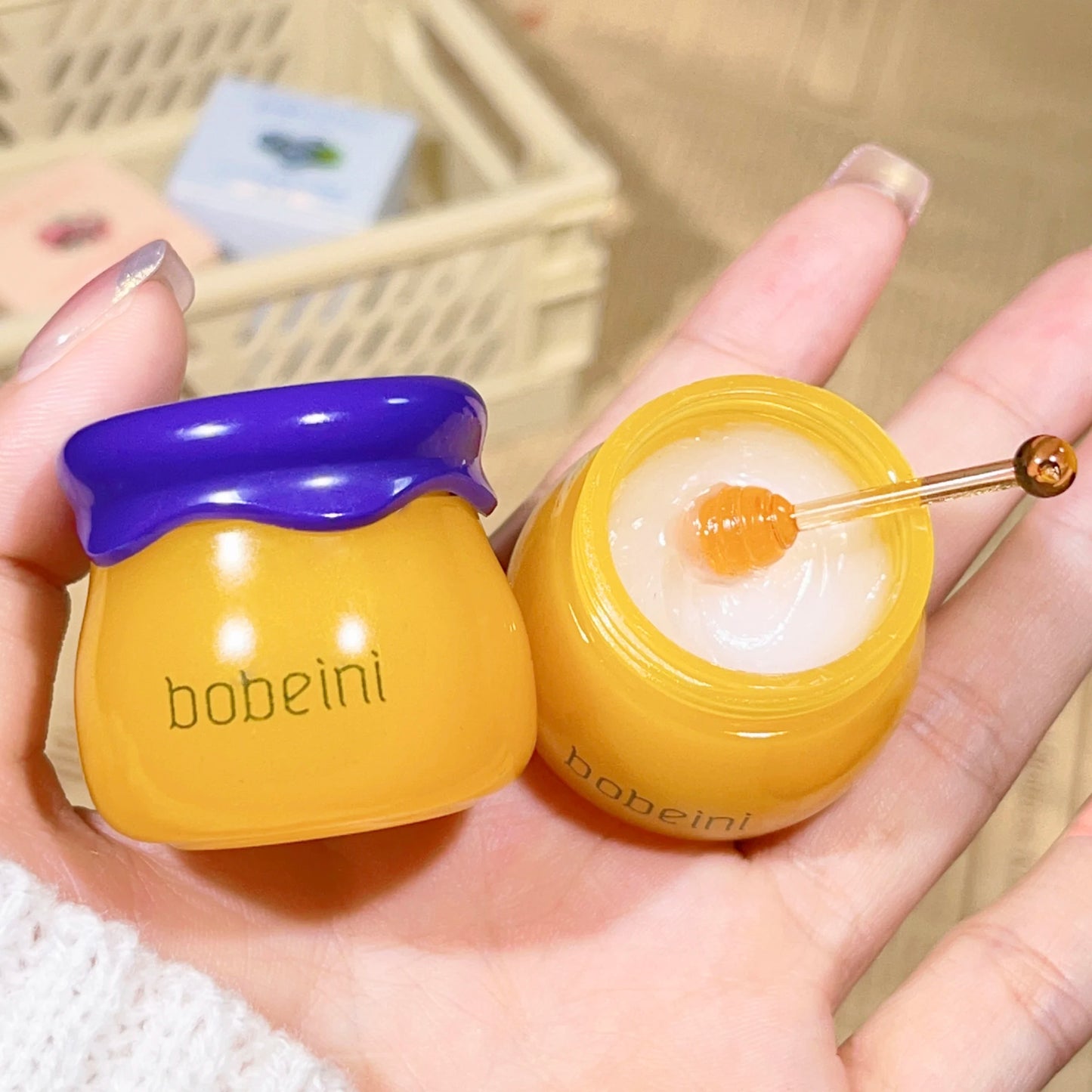 “Mascarilla labial hidratante de durazno y miel – Nutrición y suavidad intensa”